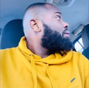 Meet your Posher, Leo bebe